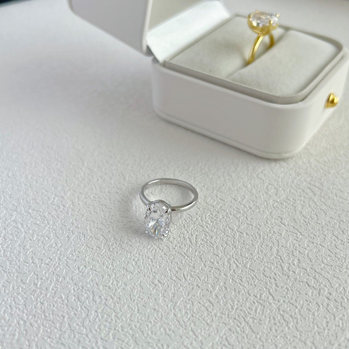 925 Silver Crushed Ice Lab Sapphire Ring – 18K Gold Plated Elegance