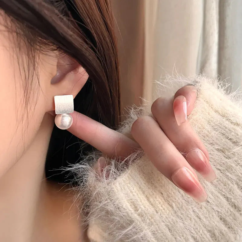 925 Silver Matte Shellfish Bead Stud Earrings