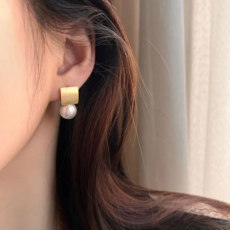 925 Silver Matte Shellfish Bead Stud Earrings