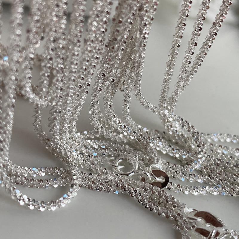 925 Sterling Silver Sparkling Lockbone Necklace