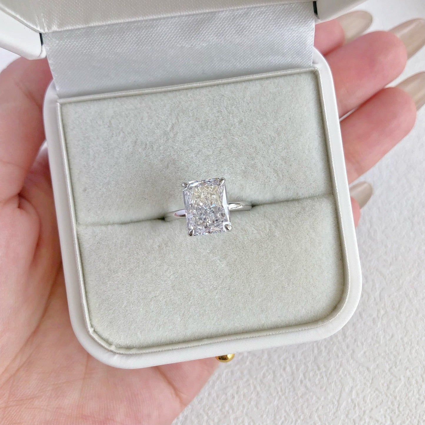 925 Silver Crushed Ice Lab Sapphire Ring – 18K Gold Plated Elegance