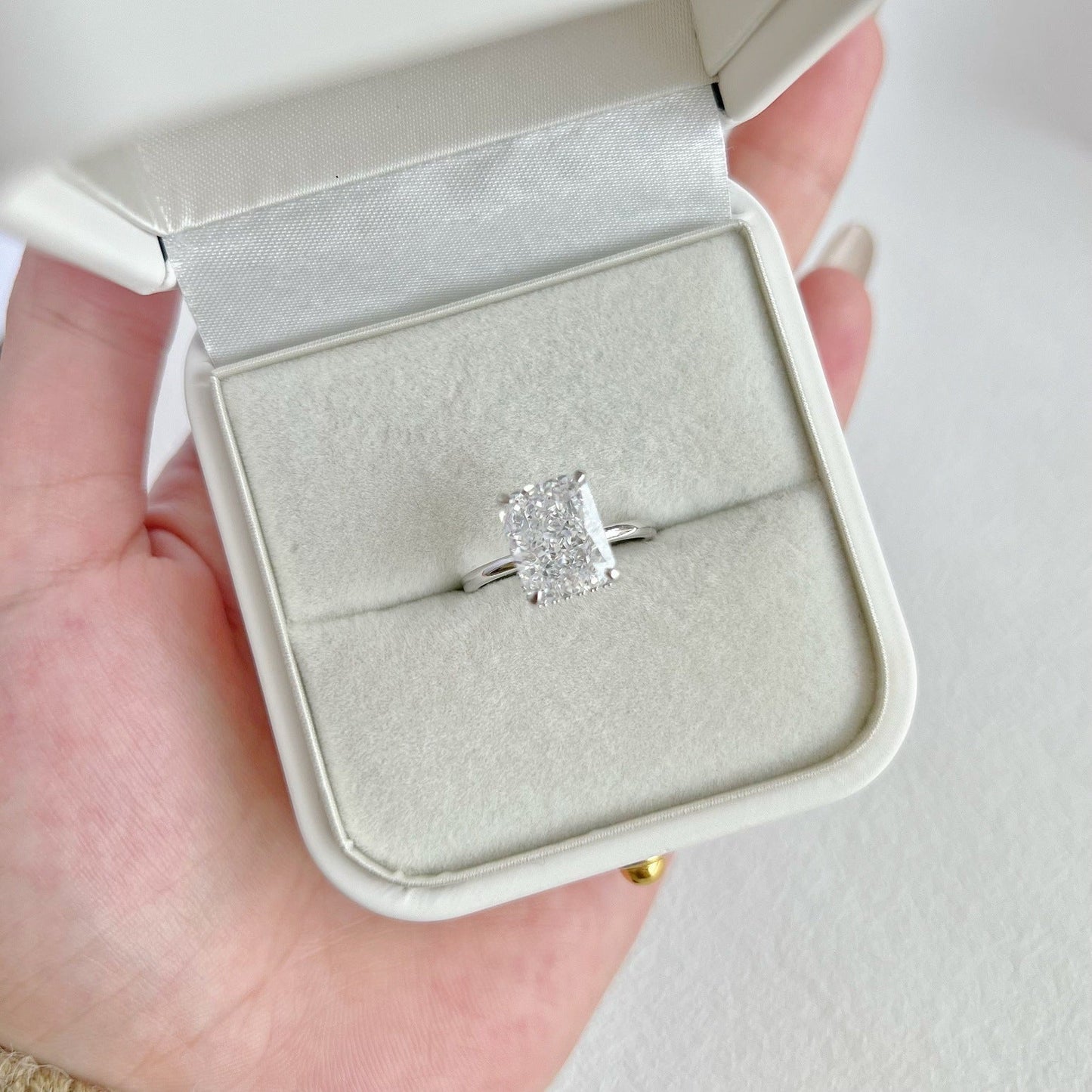 925 Silver Crushed Ice Lab Sapphire Ring – 18K Gold Plated Elegance