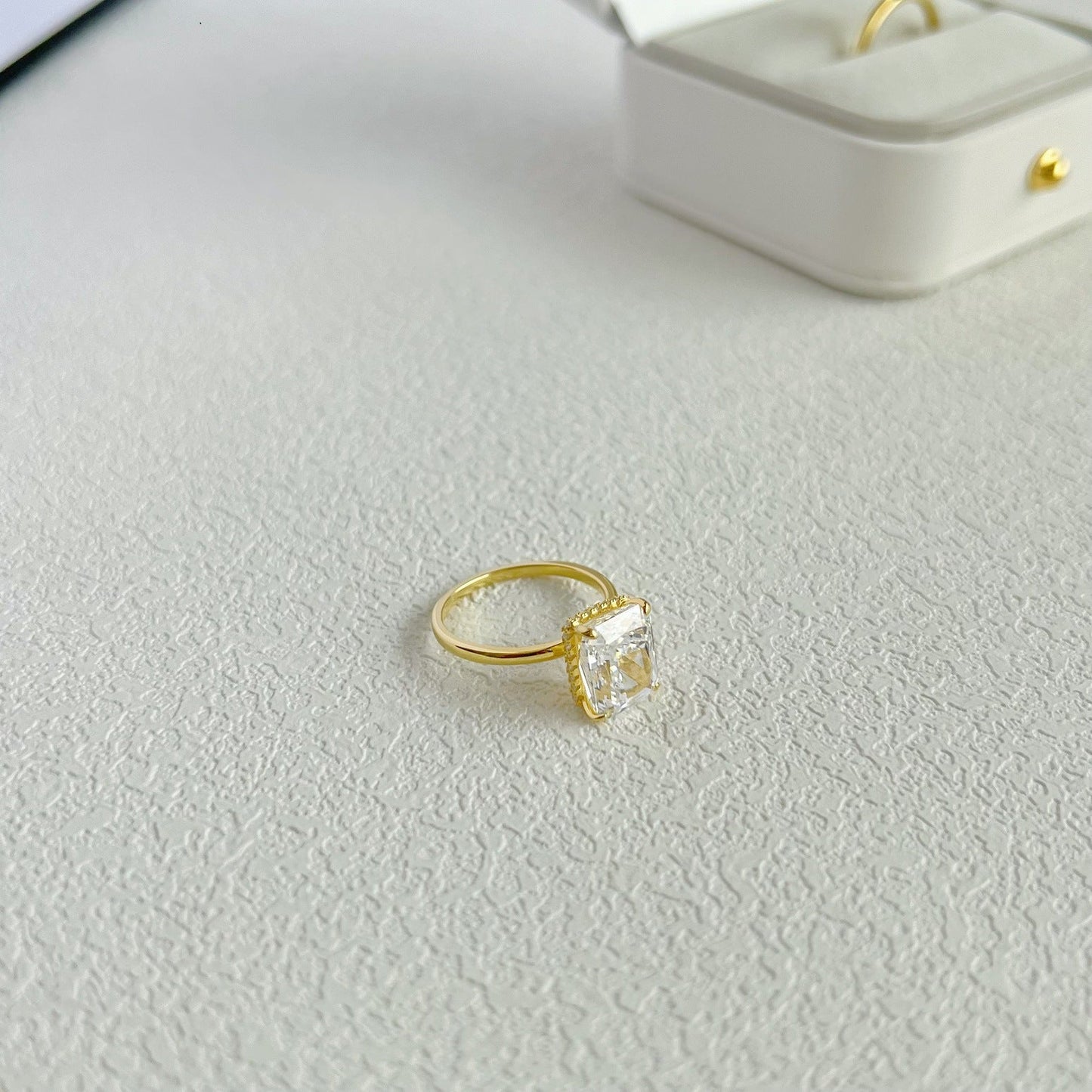 925 Silver Crushed Ice Lab Sapphire Ring – 18K Gold Plated Elegance