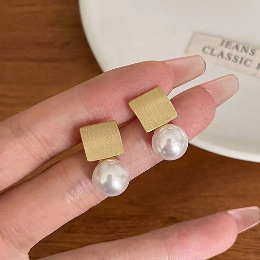 925 Silver Matte Shellfish Bead Stud Earrings