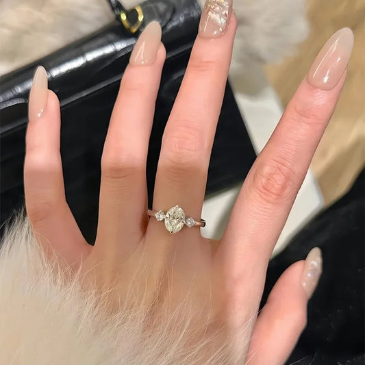 925 Sterling Silver Lab Diamond Ring – Elegant Charm Design