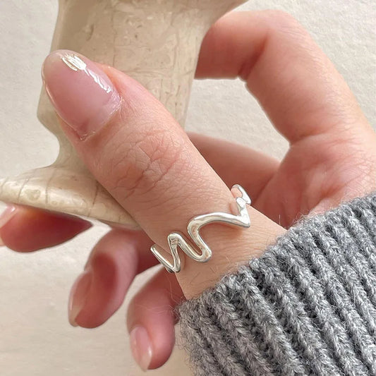 925 Silver Minimalist Elegant Wavy Line Ring
